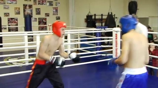 Кикбоксинг 18.01.2020г. Устинов Максим и Крестинин Борис смотреть онлайн