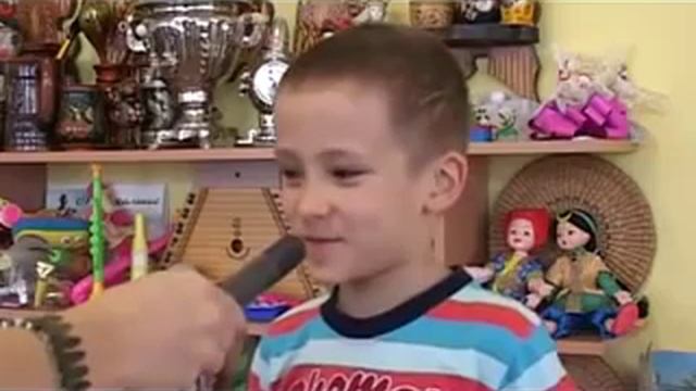 - А как тебя дома ласково зовут твои мама с папой? смотреть онлайн