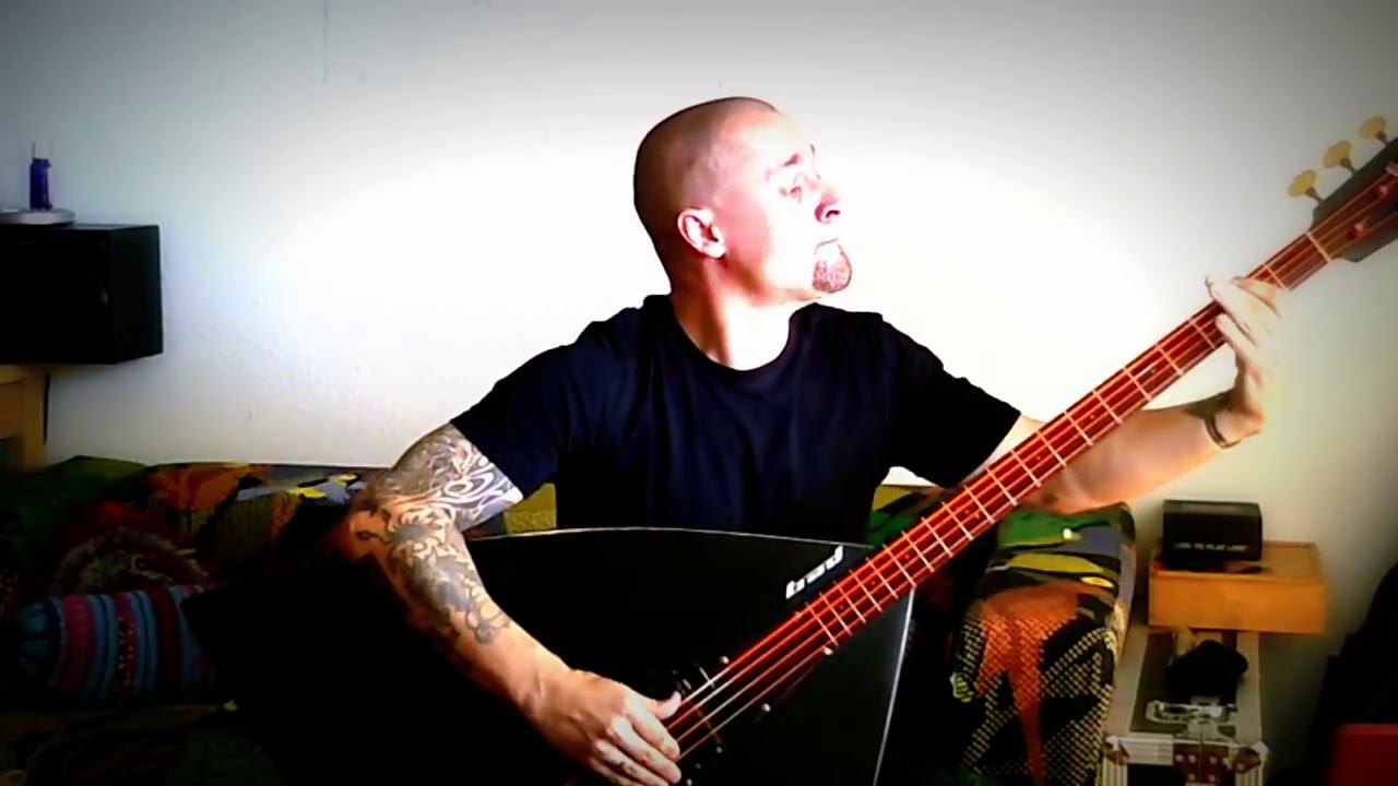 Doom³ distorted contrabass balalaika ; смотреть онлайн