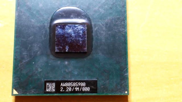 Intel SLGLQ 2,2GHz 1M FSB800 смотреть онлайн