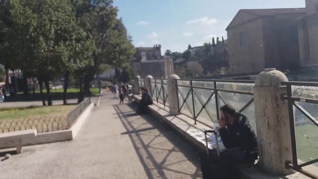 Рим ( Италия ) памятник Цезарю! 2018г смотреть онлайн