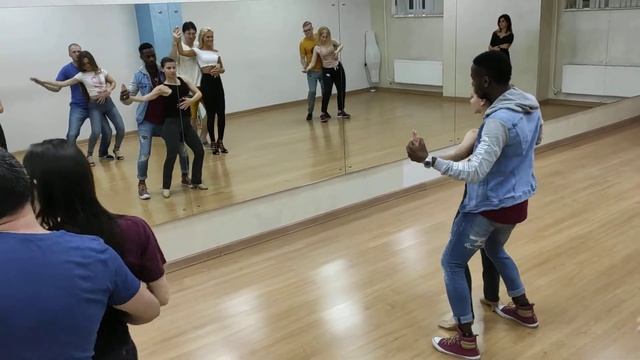 Урок бачаты от Джуниора 23.07.2019 смотреть онлайн