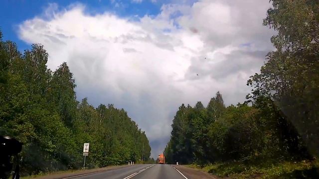 Красивые виды на трассу М5 Москва-Челябинск с пассажирского места. смотреть онлайн