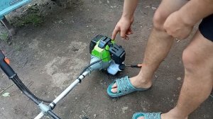 Бензокоса давится и глохнет при нажатия газ причина и решения