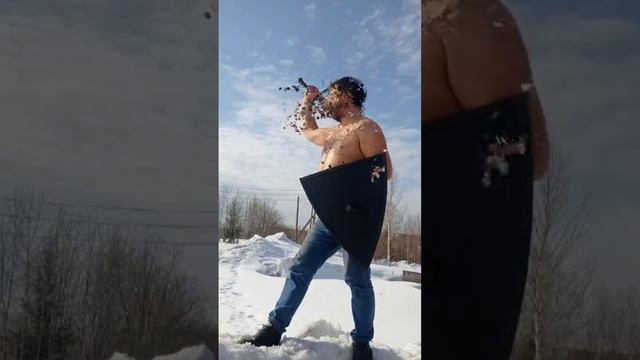 Гитара всегда выручит! #shorts смотреть онлайн