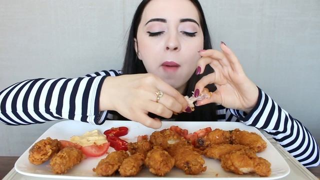 ПРИМИРЕНИЕ С ФАТИ / КРЫЛЫШКИ КАК В KFC / MUKBANG asmr / Ayka Emilly смотреть онлайн