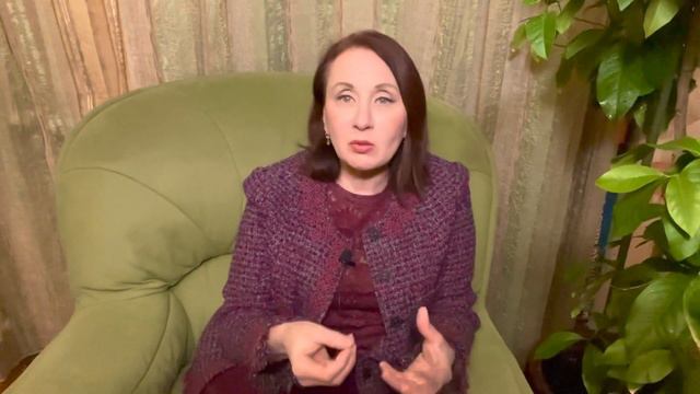 Что означает поведение женщины смотреть онлайн