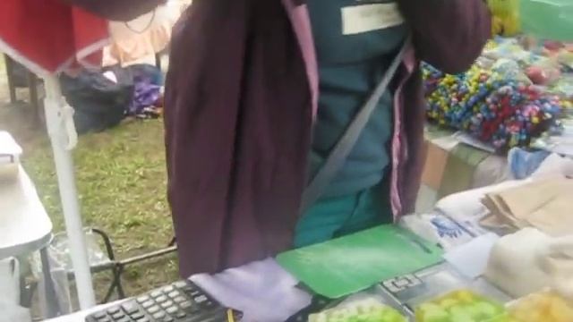 Всеукраинский клубничный фестиваль-ярмарка.продолжение.смотрим поделки ручной работы