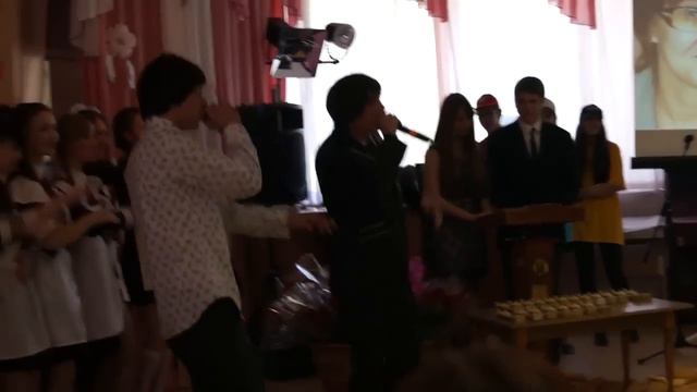 Артур и Булат. Последний звонок. "Физика" смотреть онлайн