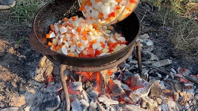 Как вкусный день на рыбалку ездил | Гарнир ко всему | Еда на природе смотреть онлайн