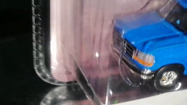 1994 Ford F-150 bigfoot greenlight 1/64 смотреть онлайн