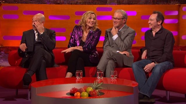 Hilarious Restaurant Menu Fails - The Graham Norton Show смотреть онлайн