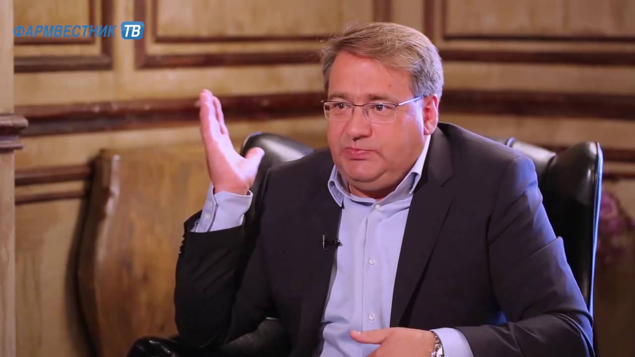 «У редакционного камина» с Андреем Белашовым смотреть онлайн