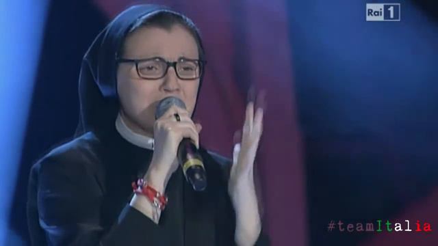 Suor Cristina - "I Surrender" ( 'Con il Cuore, nel nome di Francesco', 03.06.2016) смотреть онлайн