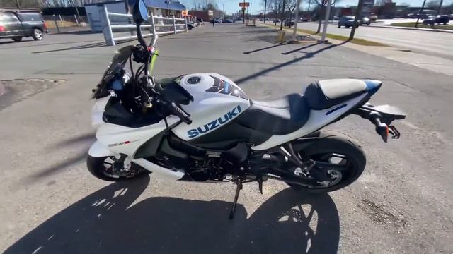 2018 Suzuki GSX-S1000F ABS смотреть онлайн