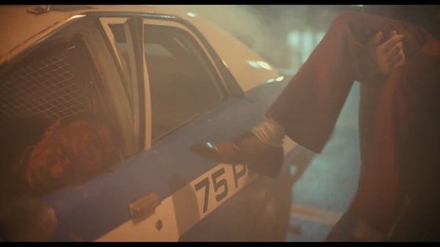 Анархия в Готэме, убийство родителей Брюса Уэйна / Джокер (2019) HD смотреть онлайн