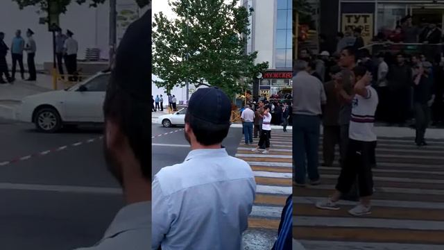 Отцепленеие возле центральной мечети в Махачкале смотреть онлайн