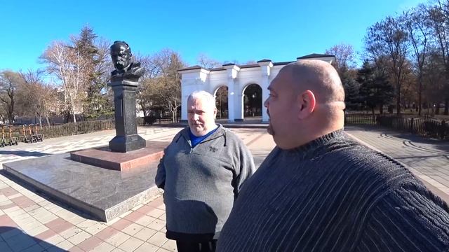 Влог / Прогулка с Алексеем / Смотрим авто