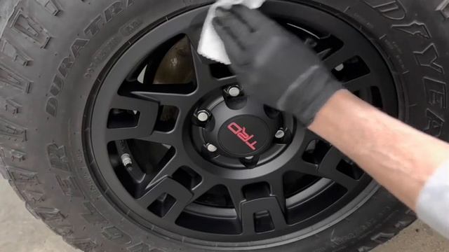 CARPRO DLUX Wheel & Plastics Ceramic Coating Review & Application смотреть онлайн