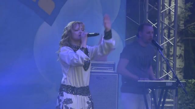 МГК (Елена Дубровская) - Падает снег (Стерео). Нежная и красивая песня. Супер медляк от МГК.