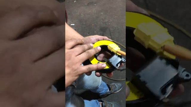 Centrar cinta del volante para instalar en el volante, con Pito y mandos de accesorios. смотреть онлайн