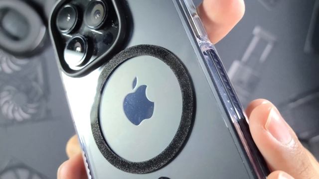 iPhone 14 Pro - Tech 21 Pro Evo Crystal Black Graphite Unboxing & Review смотреть онлайн