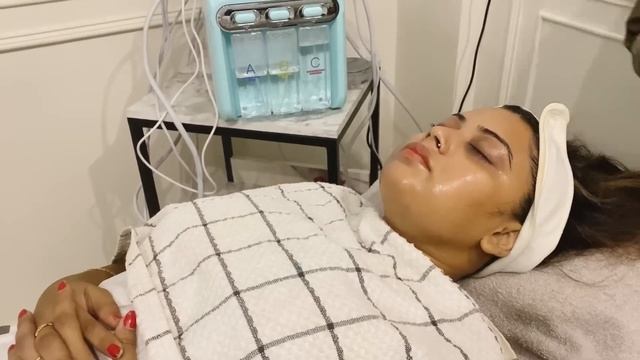 Hairfall electric ⚡️com treatment || 2nd session hydra facial смотреть онлайн