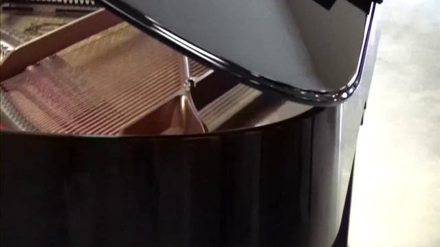 Yamaha Piano C3 смотреть онлайн