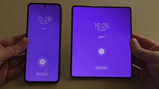 Alarm Clock Time Samsung Galaxy Z Fold4 & Galaxy Z Flip4