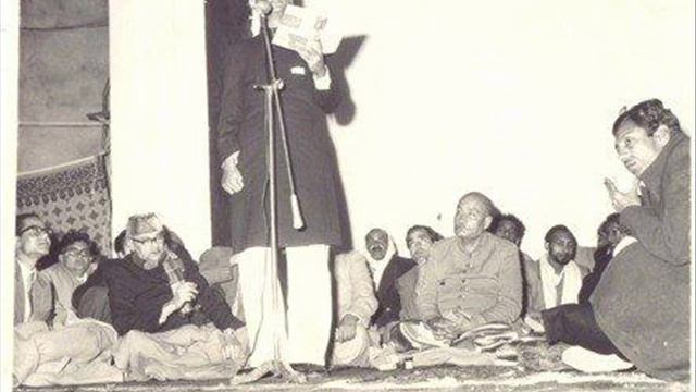 Mustafa Zaidi: Banam e Lail O nihar شاید تمہیں نصیب ہو اے کُشتگانِ شبروئے افق پہ صُبح کے آثار دیکھن смотреть онлайн