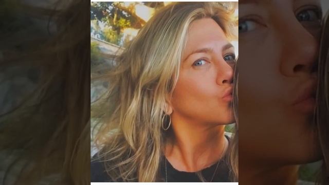 Jennifer Aniston смотреть онлайн