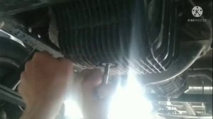 как выкрутить сливную пробку из поддона на Газель