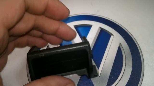 7H0885663A9B9 Втулка заднего сиденья VW Caddy, Transporter смотреть онлайн