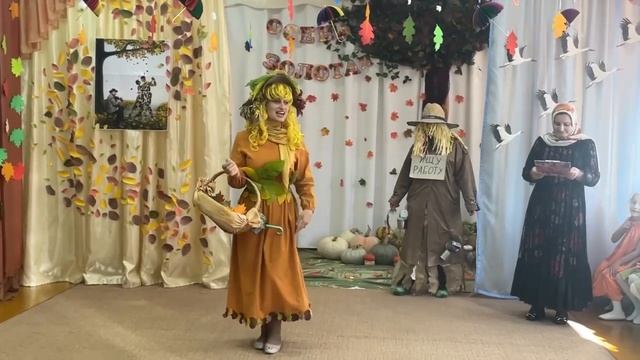 Осенний утренник "Золотая осень" прошел в детском саду "Аист" с.Ансалта Ботлихского района смотреть онлайн