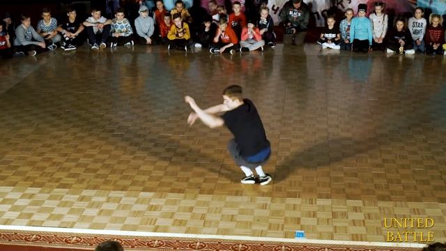 UNITED BATTLE 2019 - 053 - Выход судей смотреть онлайн