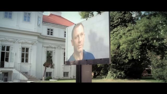 Porsche Design Studio C SEED 201 - The World´s Largest Outdoor LED TV смотреть онлайн