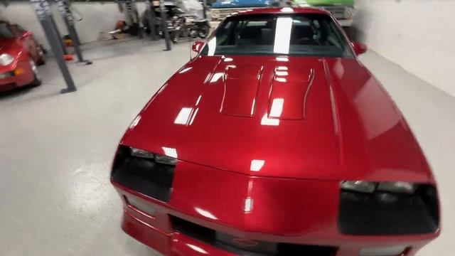 2,300-Mile 1991 Chevrolet Camaro Z28 1LE 5-Speed Walk Around смотреть онлайн