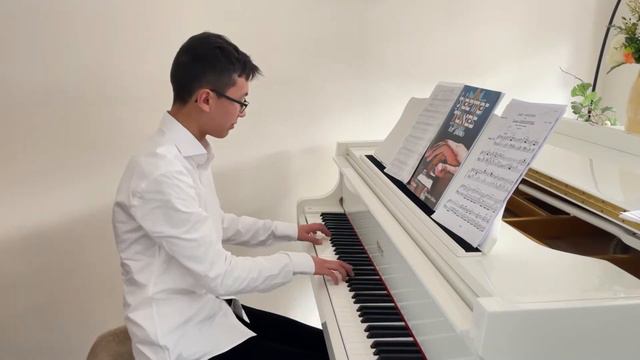 No.1 from Three Fantastic Dance Op.5- Dmitri Shostakovich | 2013-2014 G.7 ABRSM( played by Joshua) смотреть онлайн