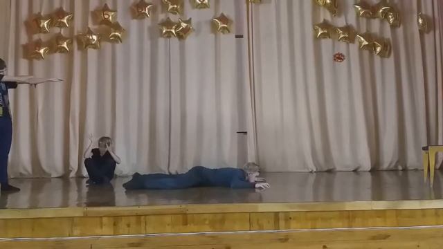 Занятие по актёрскому мастерству театрального коллектива "Росинка" смотреть онлайн
