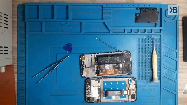 Honor 8s Screen Replacement and Repair | How to Open the Phone? All in One Piece - Step by Step! смотреть онлайн
