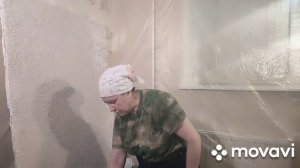 Как подготовить стены к поклейке обоев, грунтование