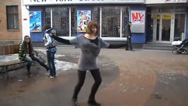 Kim Hyun Joong Flashmob in Vinnitsa .avi смотреть онлайн