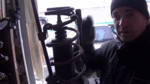 Замена задней опоры стойки Camry SV41