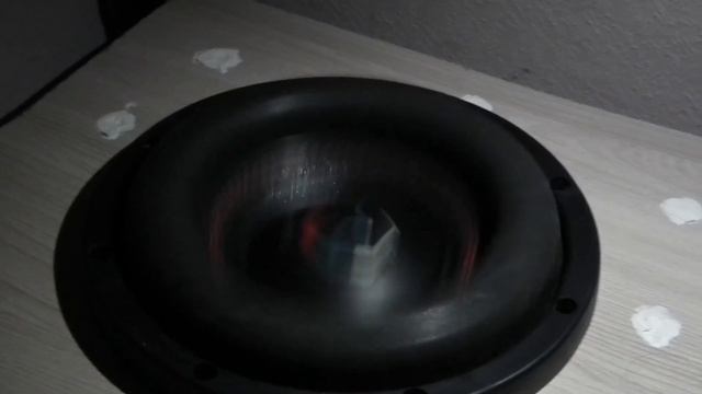 Автозвук дома: Урал Патриот 8' на 23-26hz смотреть онлайн