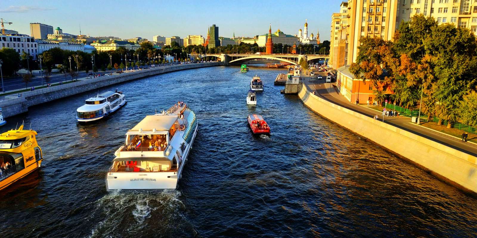 РОССИЯ.МОСКВА 2022. КУДА ПОЙТИ? ПАРК "ЗАРЯДЬЕ", КРАСНАЯ ПЛОЩАДЬ, ГУМ , ЯРМАРКА смотреть онлайн