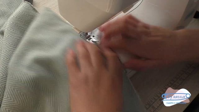 Шьём костюм по картинке. Укрепление трикотажных брюк подкладкой. Шьём лампасы. смотреть онлайн