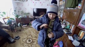 ШКОЛЬНИК УКРАЛ ПИСТОЛЕТ У ДЕДА ПОЛИЦЕЙСКОГО! НАКАЗАЛИ РОДИТЕЛИ!