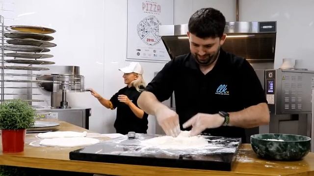 Kyle vs. the Cuppone Heated Press смотреть онлайн