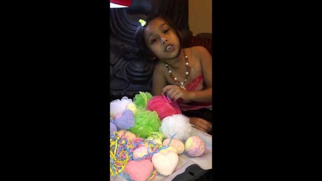 Mimi's Fizzy Bombs смотреть онлайн