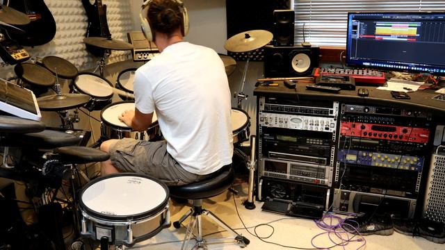 Toontrack Decades SDX - TD50 - Ample Guitars смотреть онлайн
